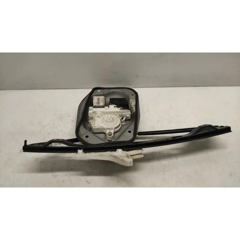 Mecanisme + moteur de leve-glace arriere droite volkswagen golf 5 v