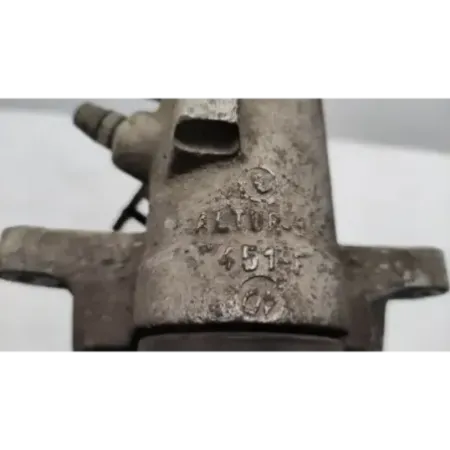 Etrier de frein arriere gauche volkswagen golf 5 v