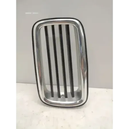 Calandre gauche bmw serie 6 e24