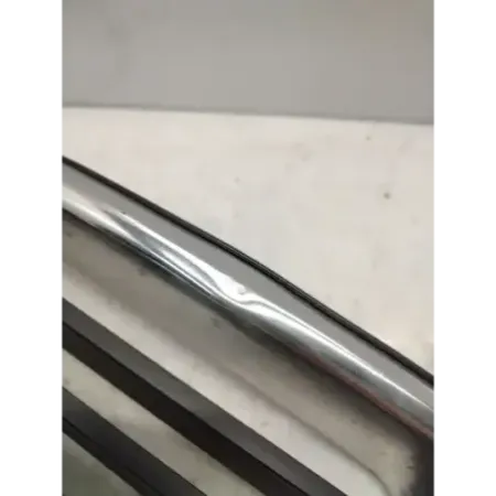 Calandre gauche bmw serie 6 e24