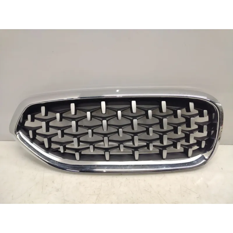 Calandre droit bmw z4 g29