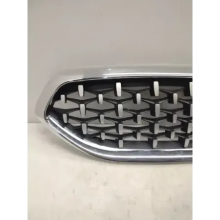 Calandre droit bmw z4 g29