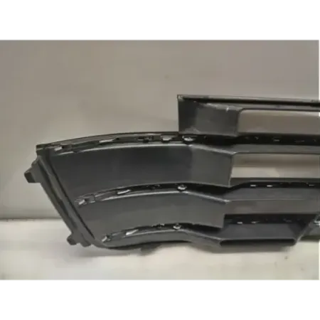 Grille de pare choc avant droit audi q7 4m