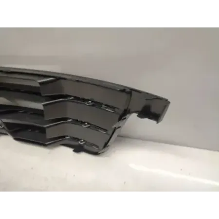 Grille de pare choc avant droit audi q7 4m