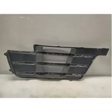 Grille de pare choc avant droit audi q7 4m