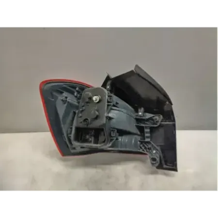 Feu arriere droit bmw serie 1 f20/f21