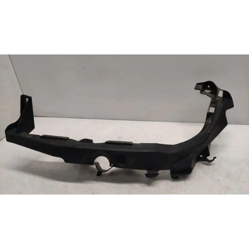 Support phare gauche bmw serie 3 e90/e91