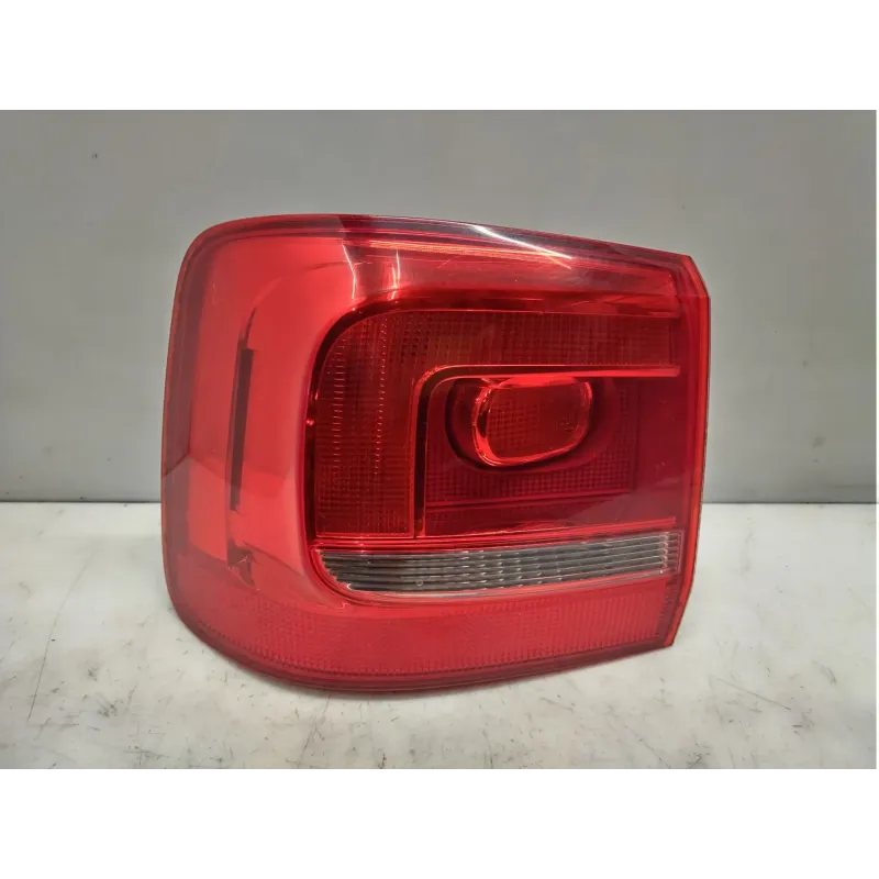Feu arriere gauche volkswagen touran 1t