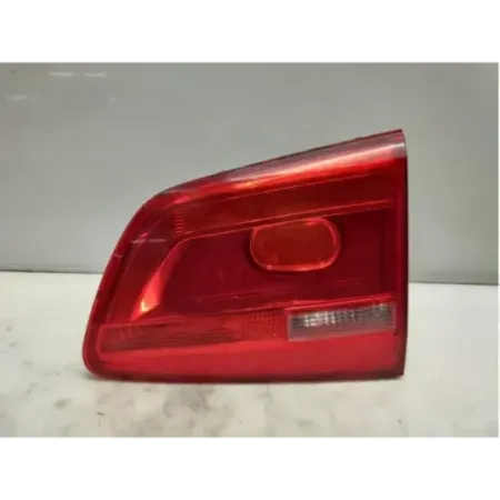 Feu arriere interieur droit volkswagen touran 1t