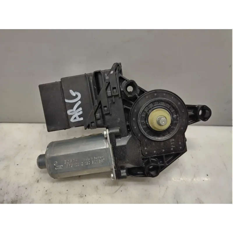 Moteur leve-glace arriere gauche volkswagen touran 1t