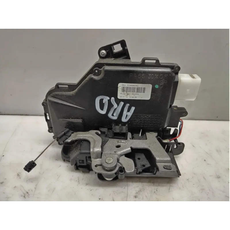 Serrure porte arriere droite volkswagen touran 1t