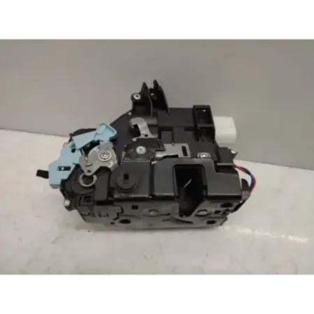 Serrure porte arriere gauche volkswagen touran 1t