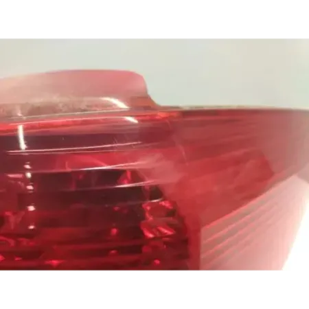 Feu arriere droit peugeot 307