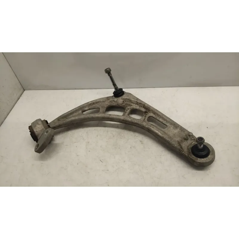 Bras inferieur avant droit bmw serie 3 e46