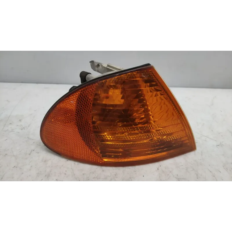 Clignotant avant droit bmw serie 3 e46