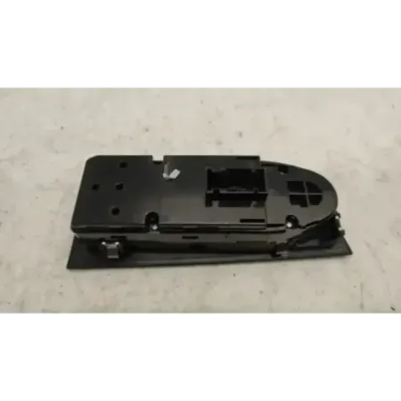Commande leve-glace porte avant gauche bmw serie 1 e87/e81