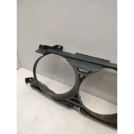 Grille calandre laterale avant droit bmw serie 5 e34