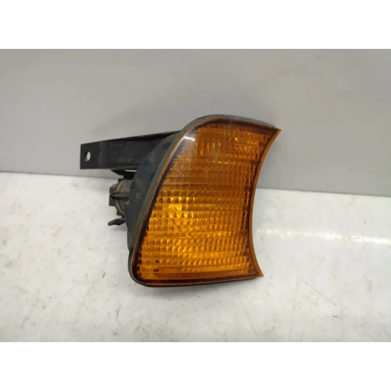 Clignotant avant droit bmw serie 5 e34