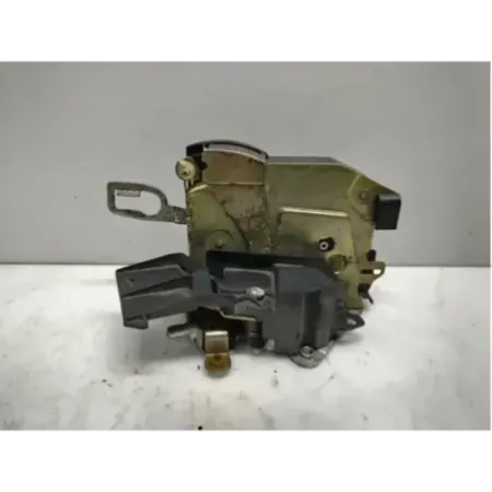 Serrure porte avant droit bmw serie 3 e36