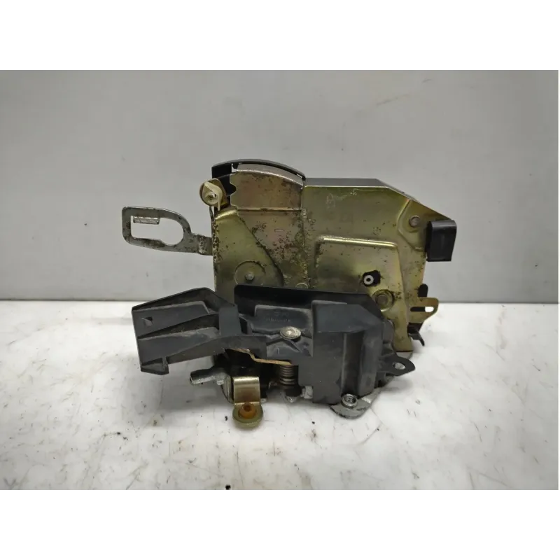 Serrure porte avant droit bmw serie 3 e36