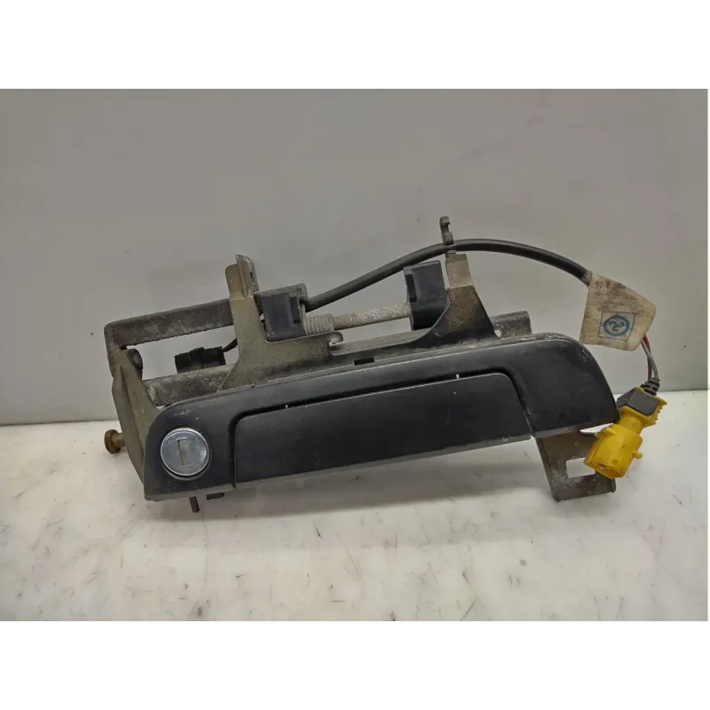 Poignee exterieure porte avant droite bmw serie 3 e36