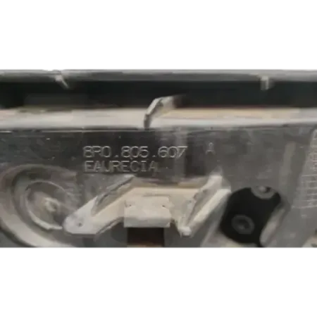 Support phare gauche audi q5