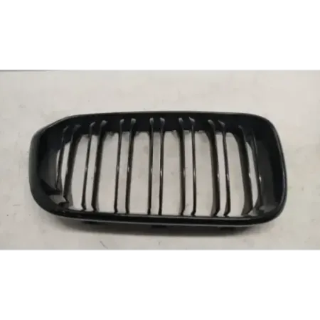 Calandre droit bmw serie 1 f20/f21