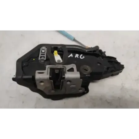 Serrure porte arriere gauche bmw serie 1 f40