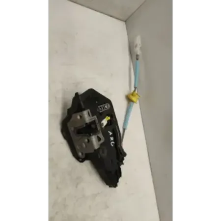 Serrure porte arriere gauche bmw serie 1 f40