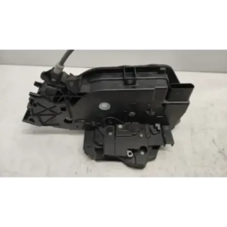 Serrure porte avant gauche bmw serie 1 f40