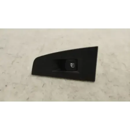 Commande leve-glace porte arriere gauche bmw serie 1 f40