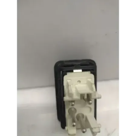 Commande leve-glace porte avant gauche bmw serie 3 e36