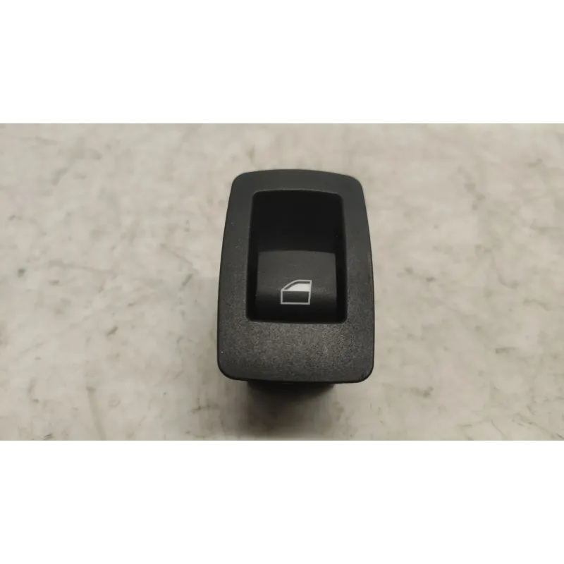 Commande leve-glace porte arriere gauche bmw serie 1 f20/f21