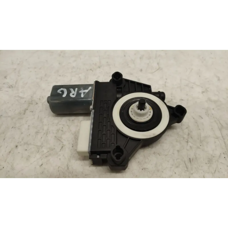 Moteur leve-glace arriere gauche bmw serie 1 f40