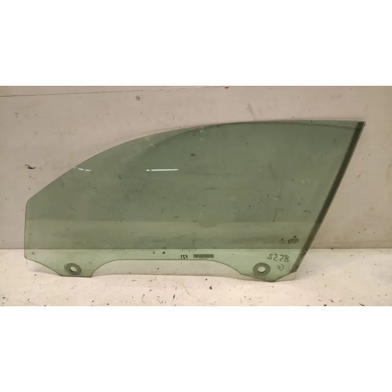 Glace porte avant gauche bmw serie 1 f20/f21