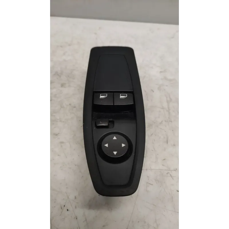 Commande leve-glace porte avant gauche bmw serie 1 f20/f21