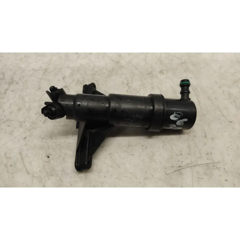 Cache gicleur lave-phare avant droit bmw serie 5 e60/e61