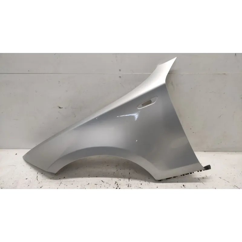 Aile avant gauche bmw serie 1 e87/e81