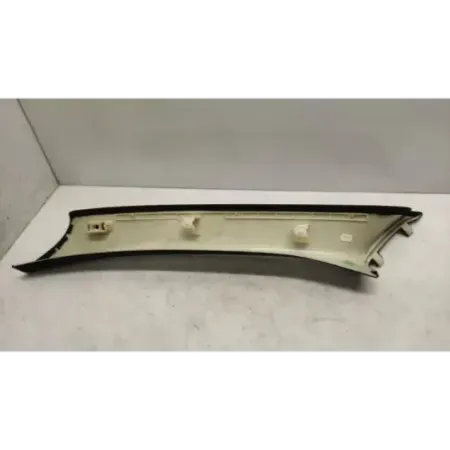 Montant de pare brise avant droit bmw x1 e84