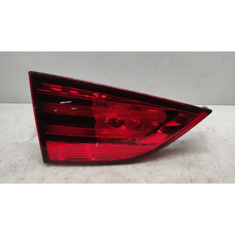 Feu arriere interieur gauche bmw x1 e84
