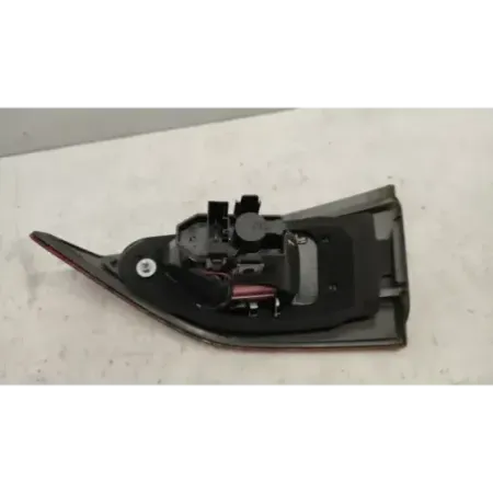 Feu arriere interieur gauche bmw x1 e84