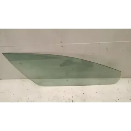 Glace porte avant droite volkswagen golf 5 v