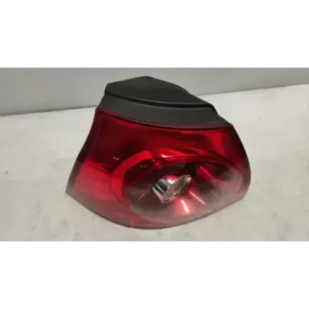 Feu arriere gauche volkswagen golf 5 v