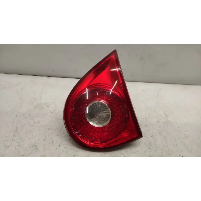 Feu arriere interieur droit volkswagen golf 5 v