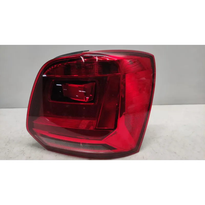 Feu arriere droit volkswagen polo 6r/6c v
