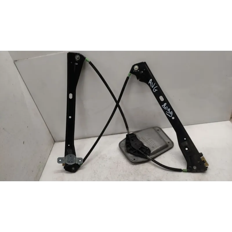 Mecanisme + moteur de leve-glace avant gauche volkswagen golf 5 v