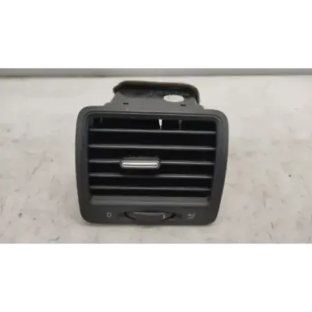 Grille aeration avant droite volkswagen golf 5 v