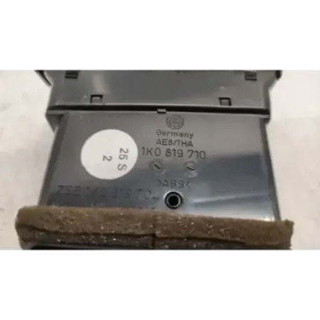 Grille aeration avant droite volkswagen golf 5 v