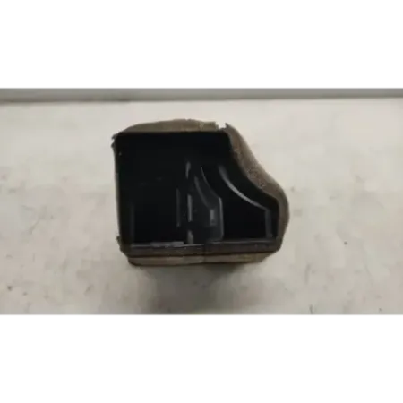 Grille aeration avant droite volkswagen golf 5 v