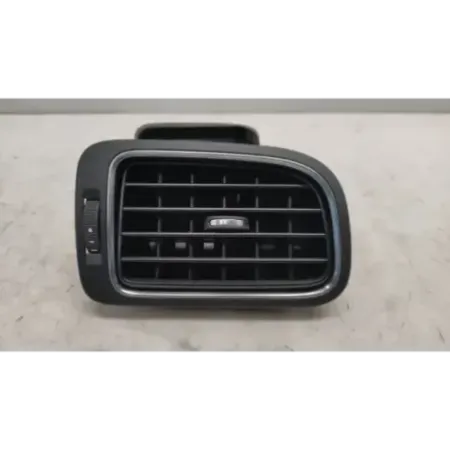 Grille aeration avant droite volkswagen polo 6r/6c v